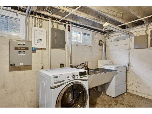 2614 Ne 42ND Ave, Portland, OR 97213