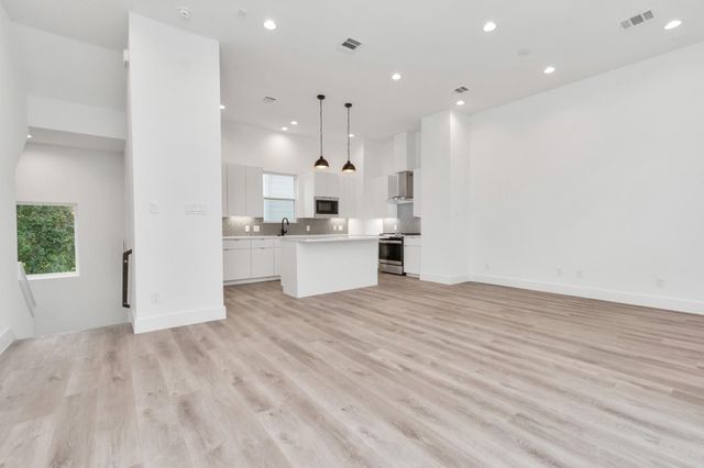2708 Drew Street, Houston, TX 77004