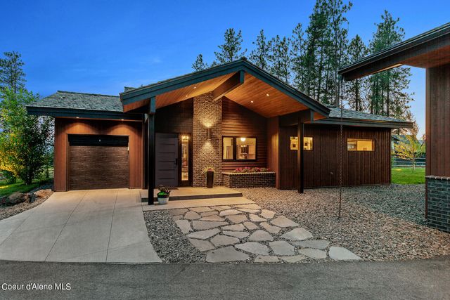 6282 S OLD BARN RD, Harrison, ID 83833