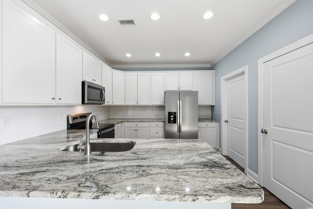 105 Lake Ln., North Myrtle Beach, SC 29582