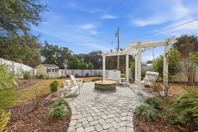 105 Lake Ln., North Myrtle Beach, SC 29582