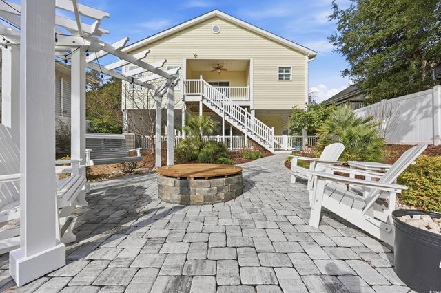 105 Lake Ln., North Myrtle Beach, SC 29582