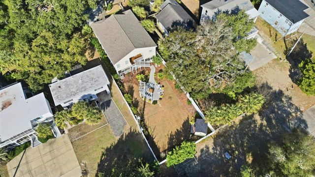 105 Lake Ln., North Myrtle Beach, SC 29582