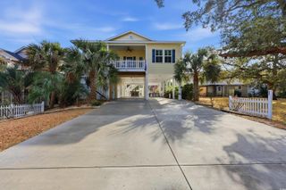 105 Lake Ln., North Myrtle Beach, SC 29582