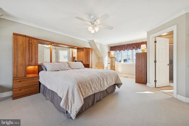 163 WINDGATE DR, Chester Springs, PA 19425