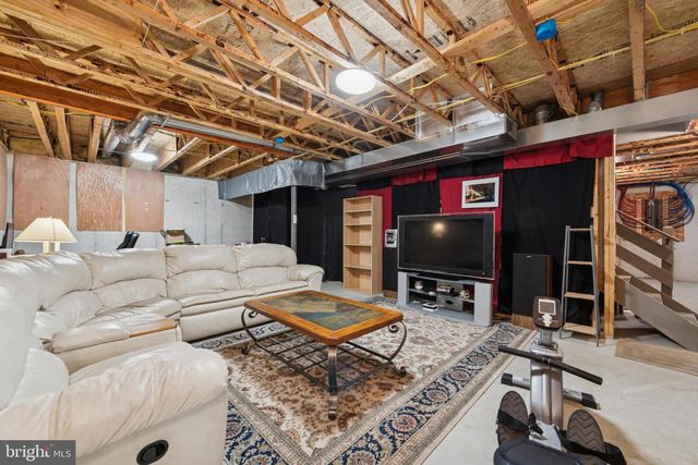 163 WINDGATE DR, Chester Springs, PA 19425