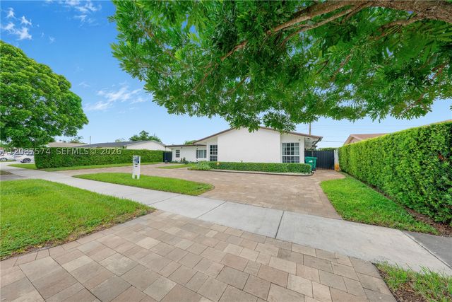 12311 SW 39th Ter, Miami, FL 33175