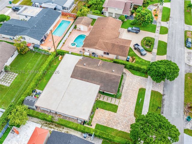 12311 SW 39th Ter, Miami, FL 33175