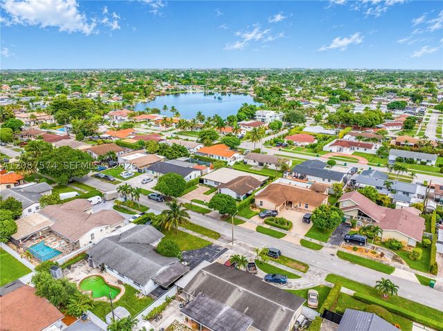 12311 SW 39th Ter, Miami, FL 33175