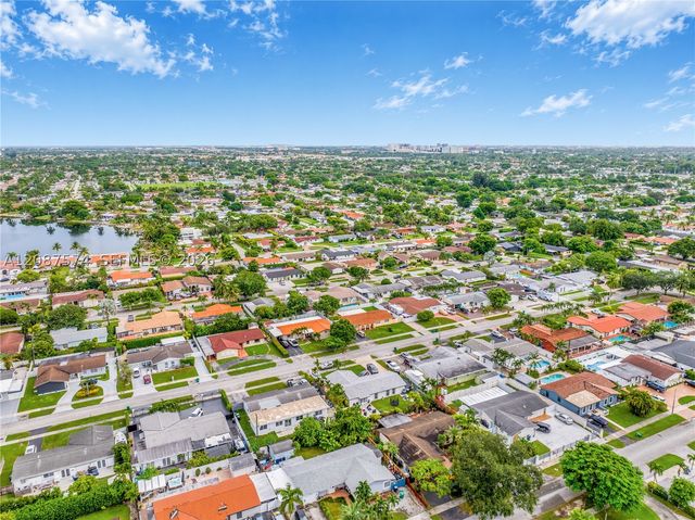12311 SW 39th Ter, Miami, FL 33175