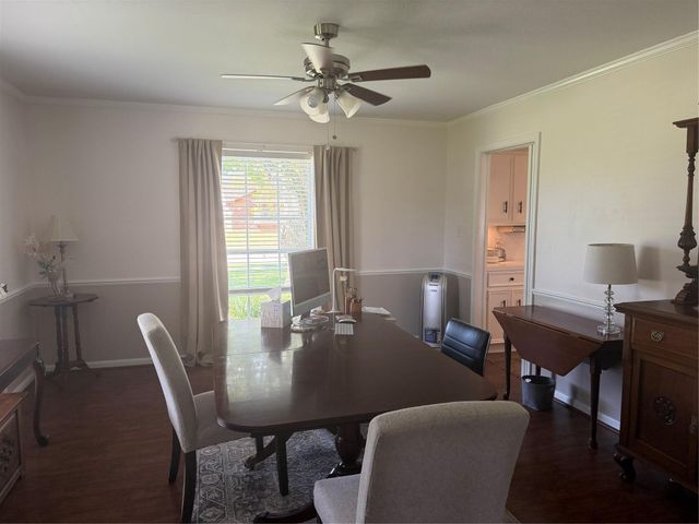 1027 Oleander Street, Lake Jackson, TX 77566