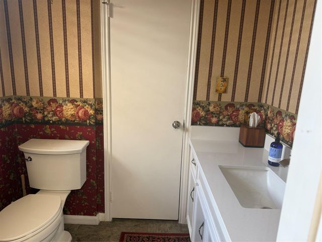 1027 Oleander Street, Lake Jackson, TX 77566