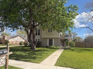 1027 Oleander Street, Lake Jackson, TX 77566