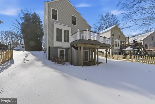 3094 FENNEGAN CT, Woodbridge, VA 22192