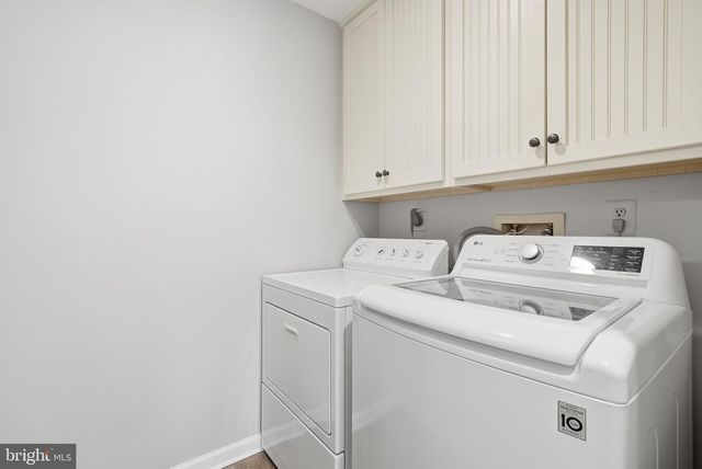 3094 FENNEGAN CT, Woodbridge, VA 22192