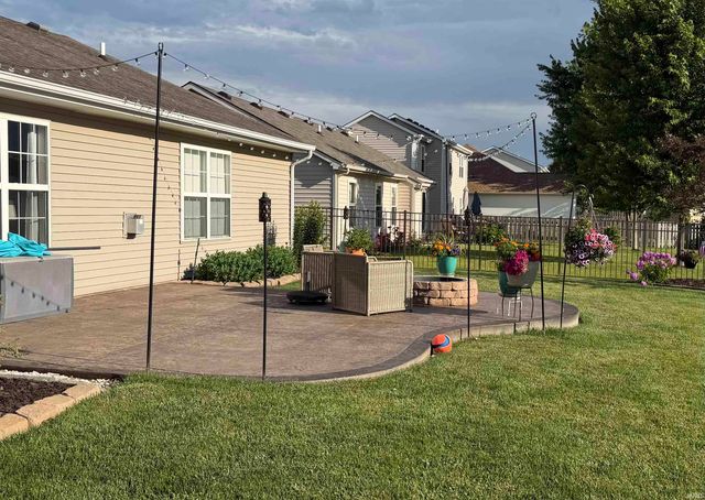 16101 Grand Willow Boulevard, Huntertown, IN 46748