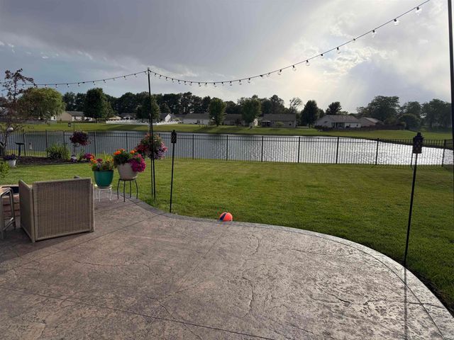 16101 Grand Willow Boulevard, Huntertown, IN 46748