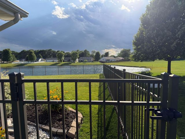 16101 Grand Willow Boulevard, Huntertown, IN 46748