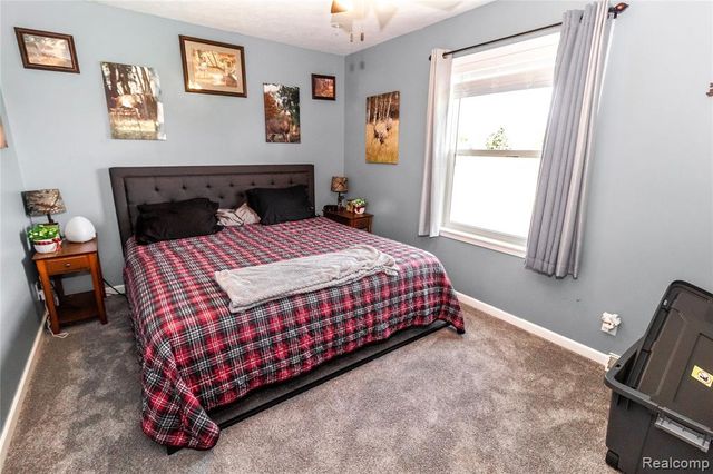 1872 Lonsberry Drive, Lapeer, MI 48446