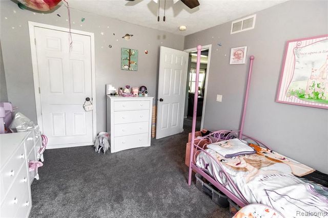 1872 Lonsberry Drive, Lapeer, MI 48446