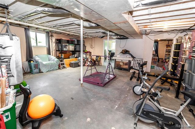 1872 Lonsberry Drive, Lapeer, MI 48446