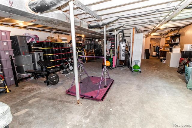 1872 Lonsberry Drive, Lapeer, MI 48446