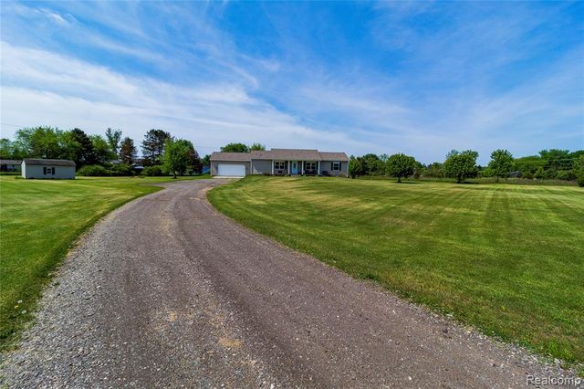 1872 Lonsberry Drive, Lapeer, MI 48446