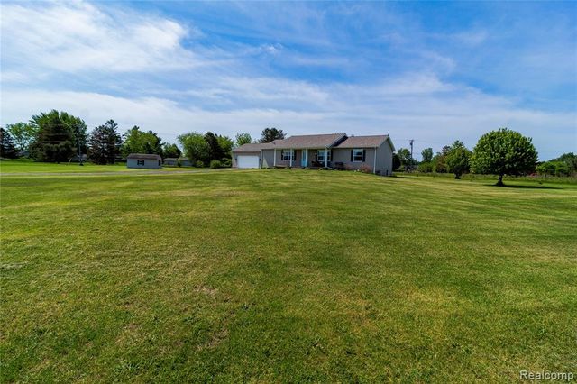 1872 Lonsberry Drive, Lapeer, MI 48446