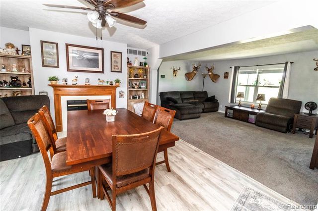 1872 Lonsberry Drive, Lapeer, MI 48446