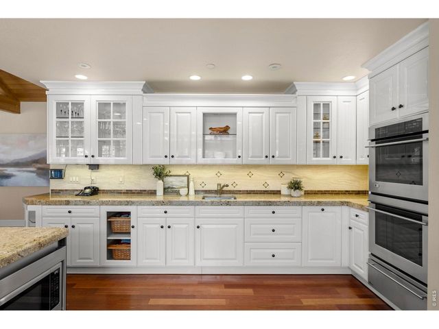 9402 Crystal Ln, Longmont, CO 80503