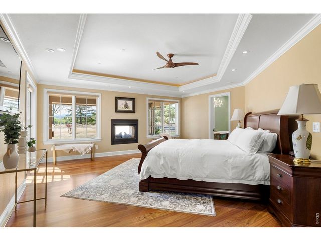 9402 Crystal Ln, Longmont, CO 80503