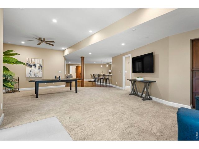 9402 Crystal Ln, Longmont, CO 80503