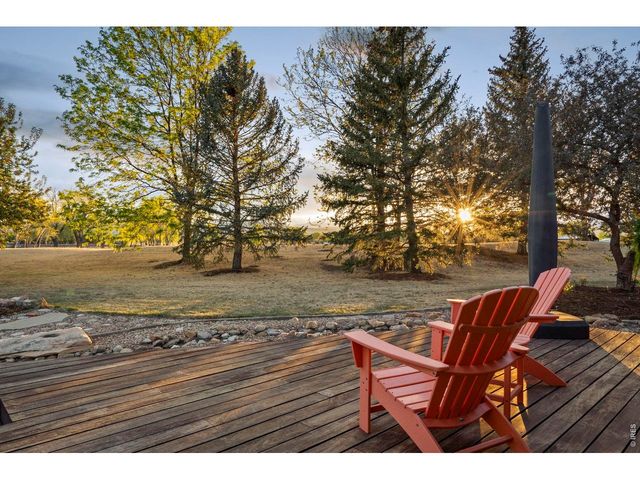 9402 Crystal Ln, Longmont, CO 80503