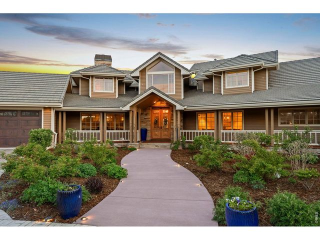 9402 Crystal Ln, Longmont, CO 80503