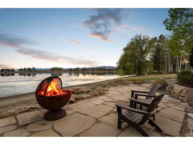 9402 Crystal Ln, Longmont, CO 80503