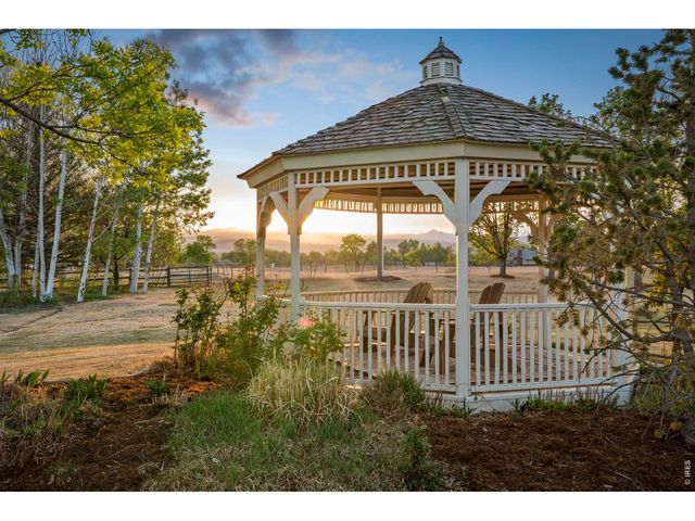 9402 Crystal Ln, Longmont, CO 80503