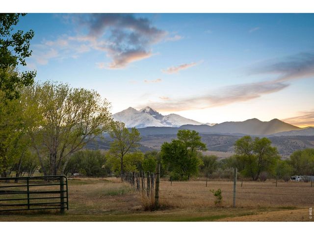 9402 Crystal Ln, Longmont, CO 80503