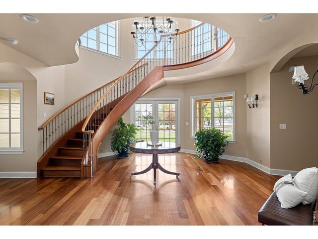 9402 Crystal Ln, Longmont, CO 80503