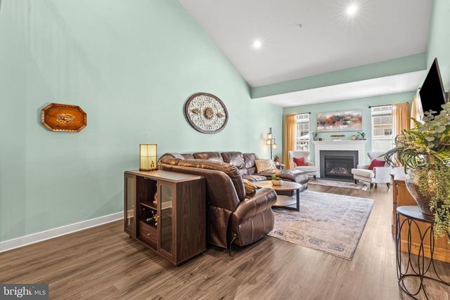 5312 CRAPE MYRTLE DR, Frederick, MD 21703
