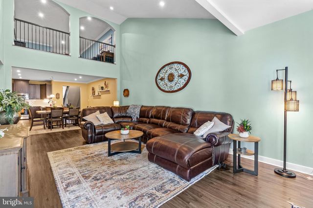 5312 CRAPE MYRTLE DR, Frederick, MD 21703
