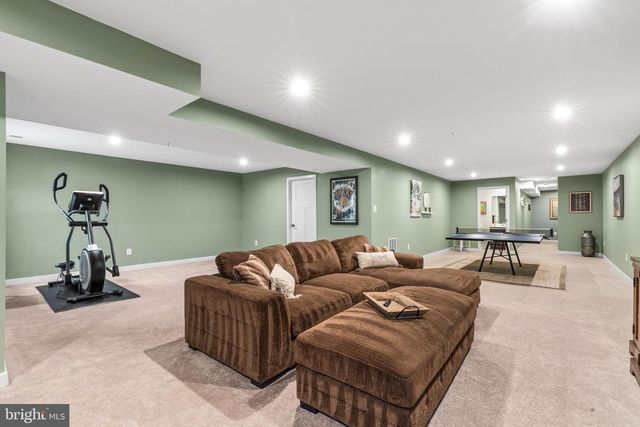 5312 CRAPE MYRTLE DR, Frederick, MD 21703