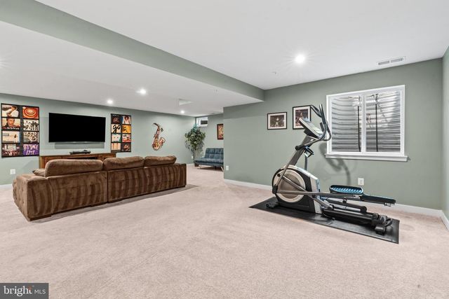 5312 CRAPE MYRTLE DR, Frederick, MD 21703