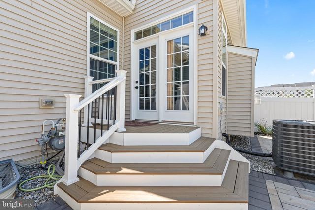 5312 CRAPE MYRTLE DR, Frederick, MD 21703