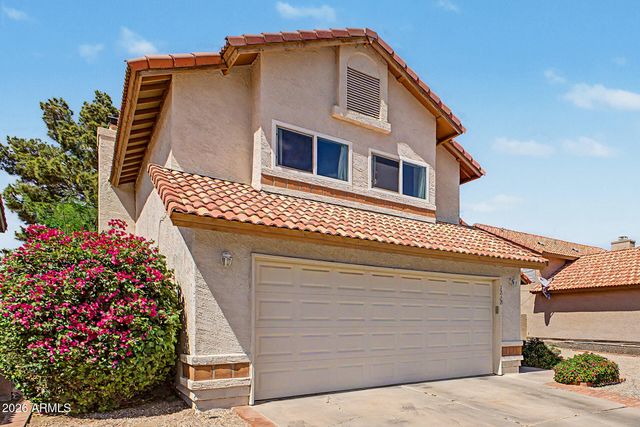 1238 W SEASHORE Drive, Gilbert, AZ 85233