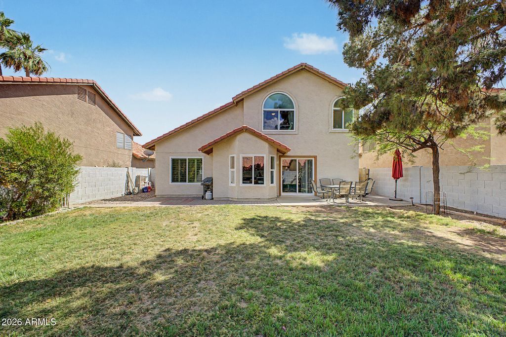 1238 W SEASHORE Drive, Gilbert, AZ 85233
