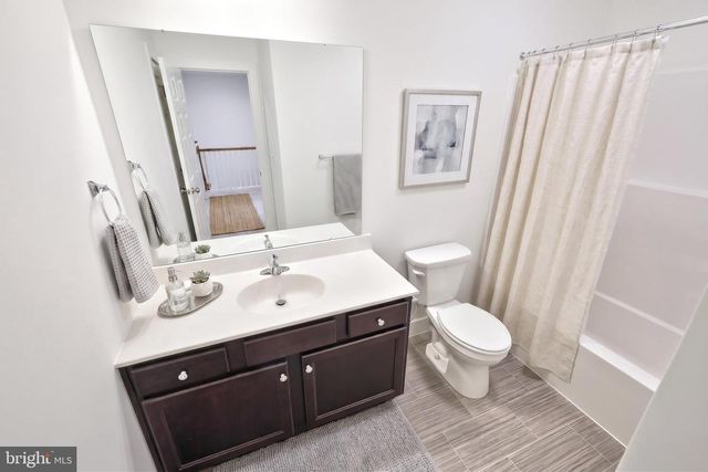 103 MADISON DR, Mechanicsburg, PA 17055