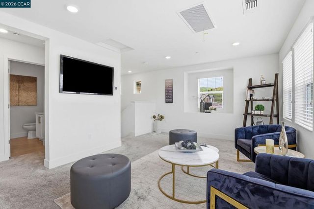 61101 Via Vicenza, San Ramon, CA 94583