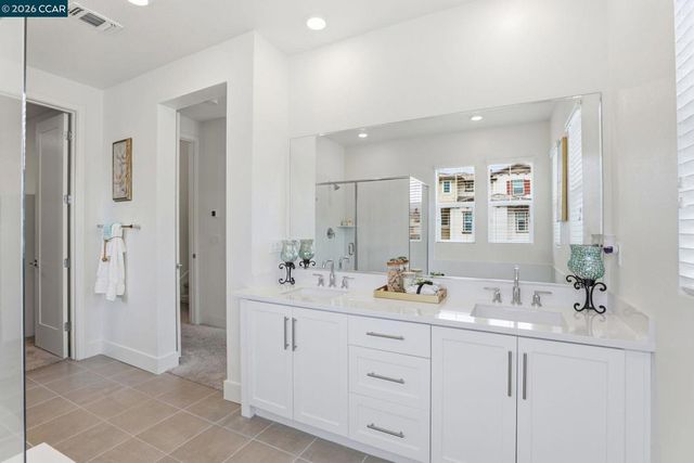 61101 Via Vicenza, San Ramon, CA 94583