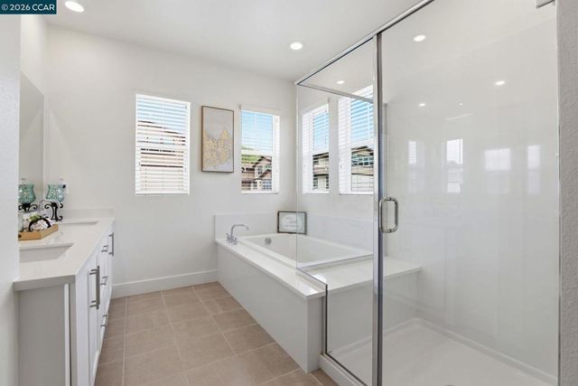 61101 Via Vicenza, San Ramon, CA 94583