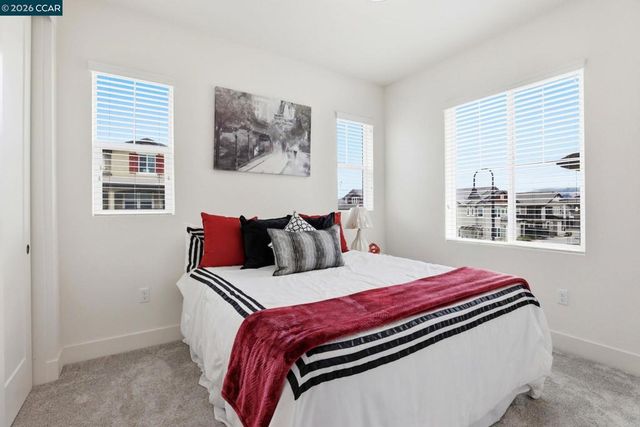 61101 Via Vicenza, San Ramon, CA 94583